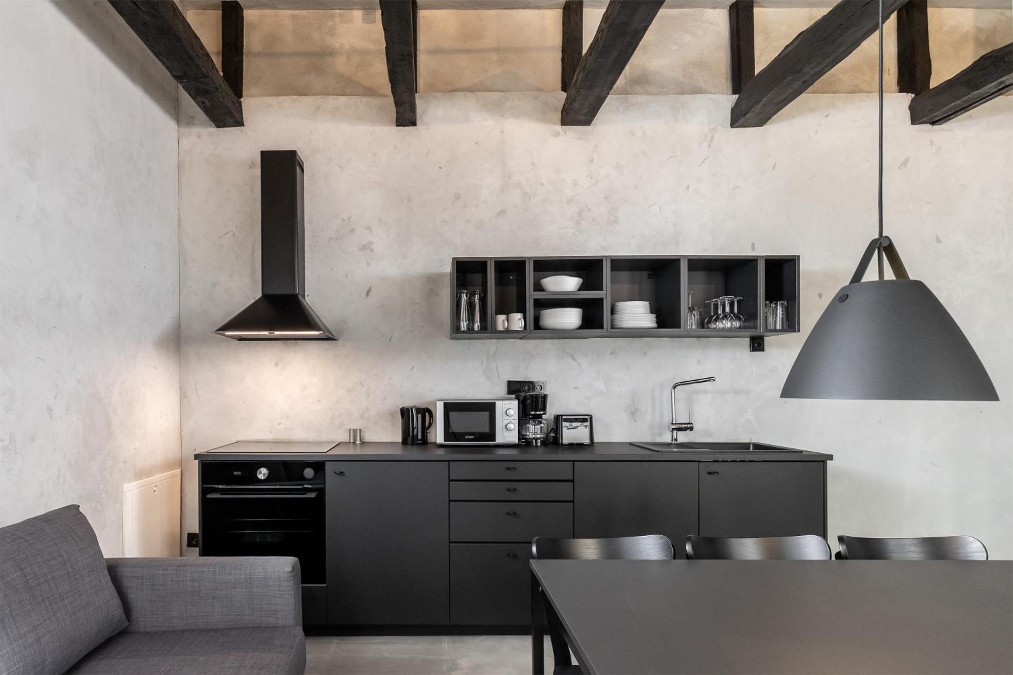 Coolest In Berlin, Easy Check-in, Close To Center, Black & White Maisonette #6 Appartement Berlijn